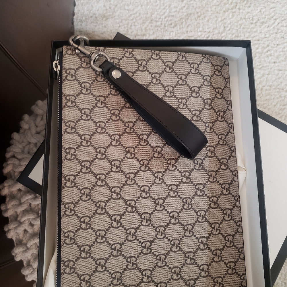 Authentic Gucci Supreme Large  King  Snake Pouch/Wristlet - Picture 5 of 5